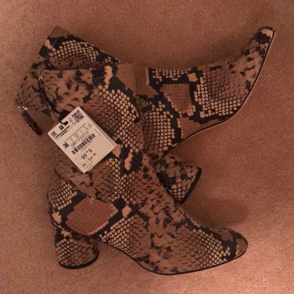Brand new, size 6, faux snakeskin Zara booties - Picture 2 of 2
